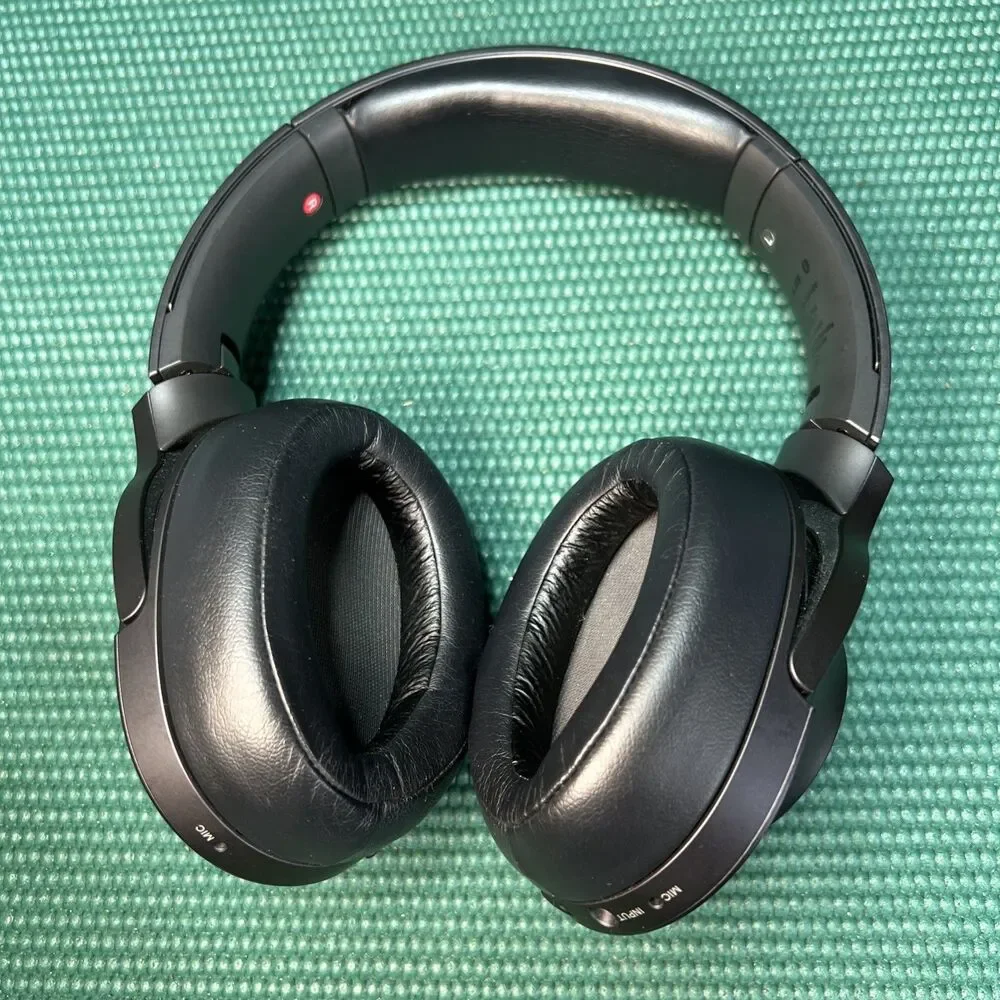 Sony MDR-100ABN Wireless Noise Canceling Headphones w Case Charger